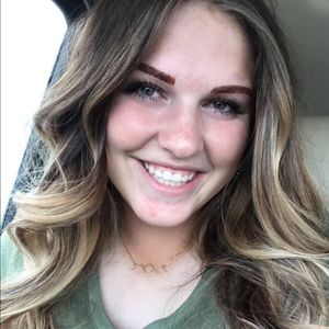 Meet your Posher, Madie